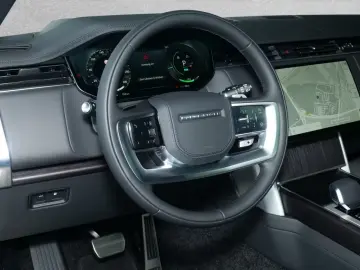 Land Rover Range Rover P460e HSE AHK PANO Shadow Line