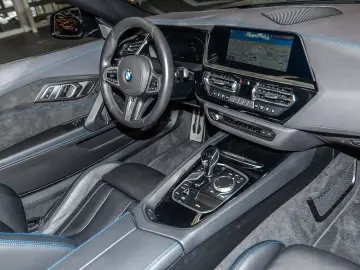 BMW Z4 sDrive20i M Sport HUD NAVI LED Sound Syst.