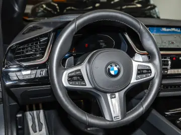 BMW Z4 sDrive20i M Sport HUD NAVI LED Sound Syst.