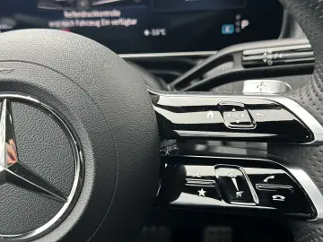MERCEDES-BENZ EQE 350 89kWh Aut. AMG-Line  Panorama …