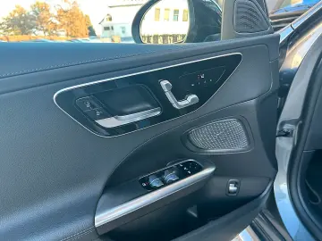 MERCEDES-BENZ C 300de PHEV 25 4kWh 4Matic Aut.