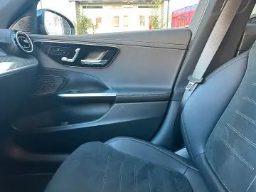 MERCEDES-BENZ C 300de PHEV 25 4kWh 4Matic Aut.