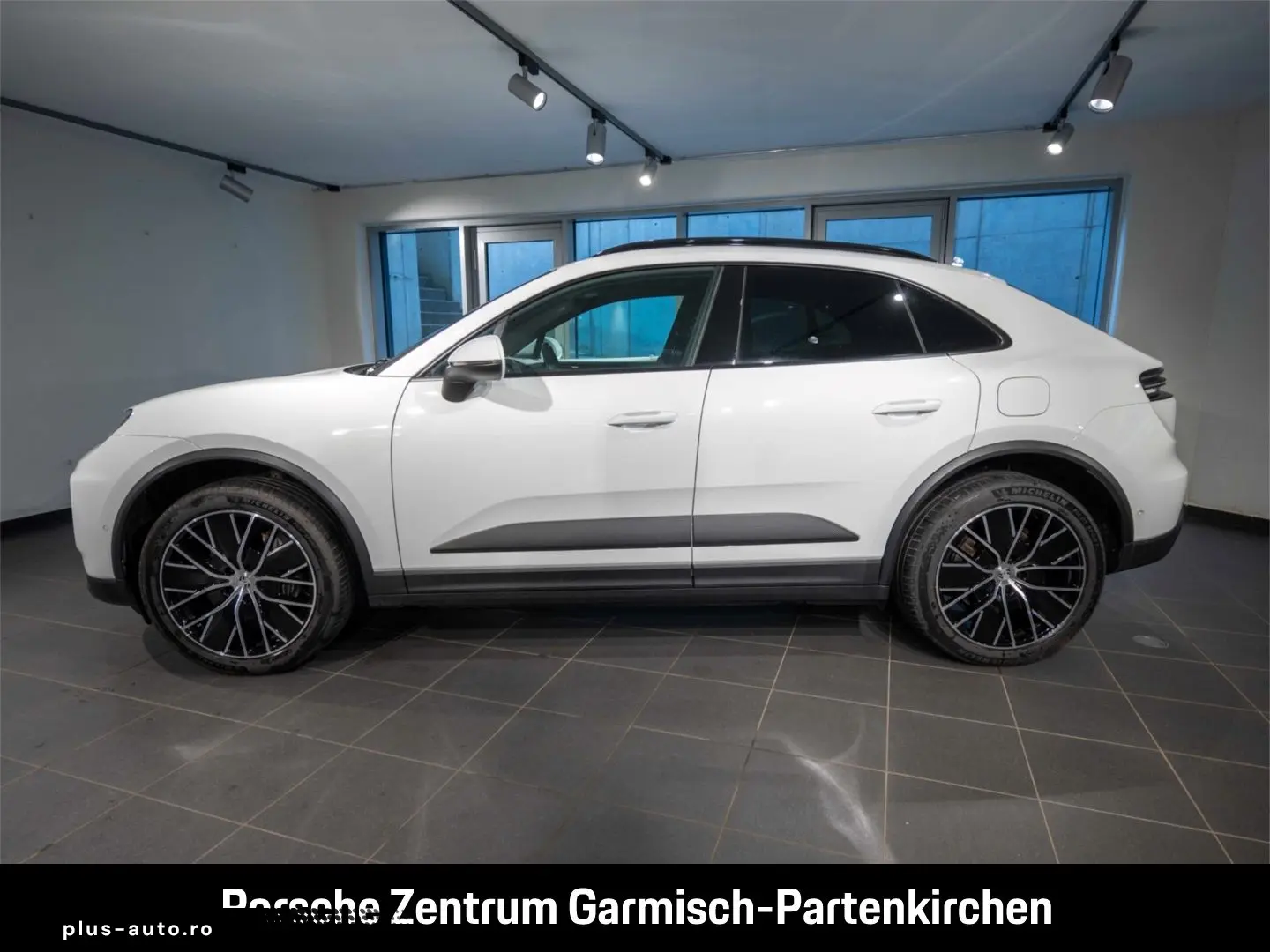PORSCHE Macan 4 AirSusp TowH Panoramic
