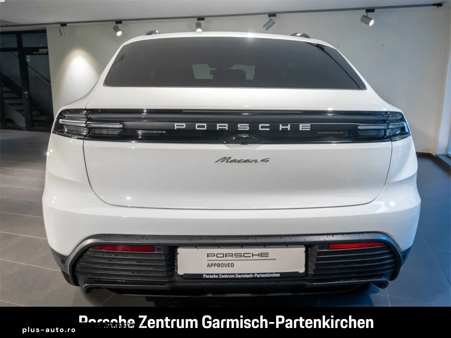 PORSCHE Macan 4 AirSusp TowH Panoramic