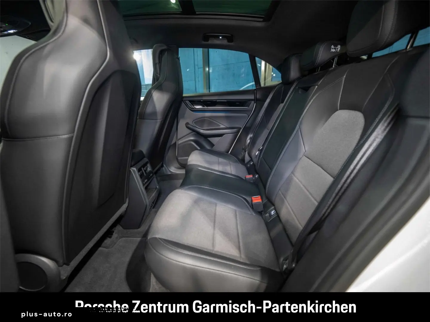 PORSCHE Macan 4 AirSusp TowH Panoramic