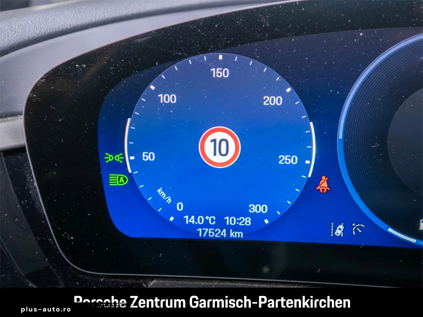 PORSCHE Macan 4 AirSusp TowH Panoramic
