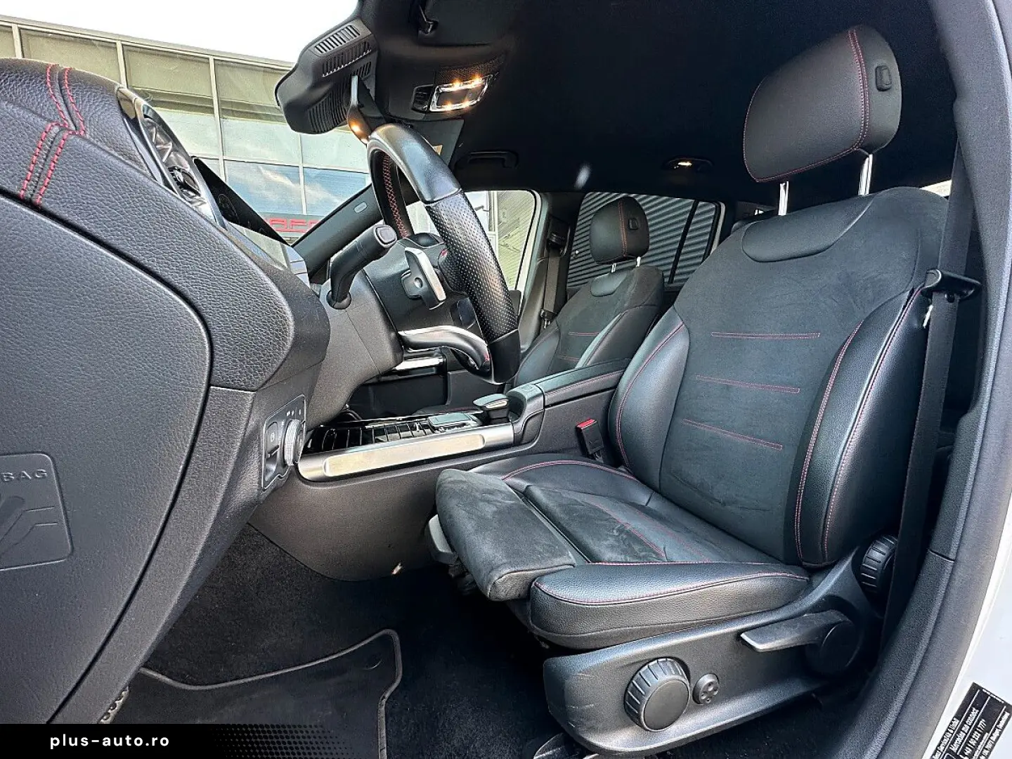 MERCEDES-BENZ EQB 350 4MATIC AMG-Line Aut.   7 Sitzer
