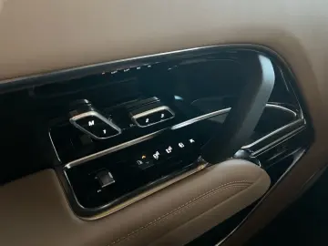 Land Rover Range Rover LWB Autobiography