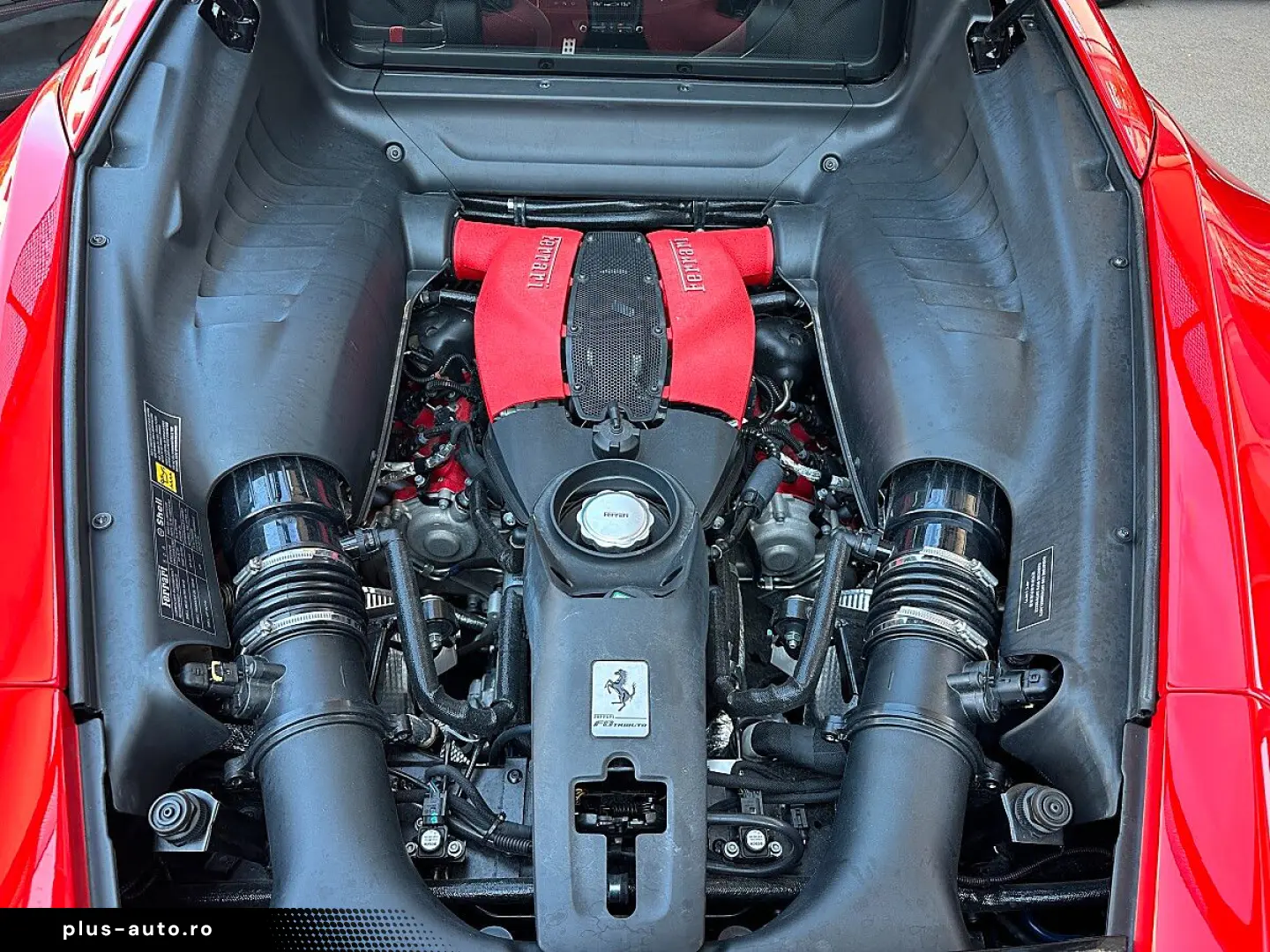 FERRARI F8 Tributo