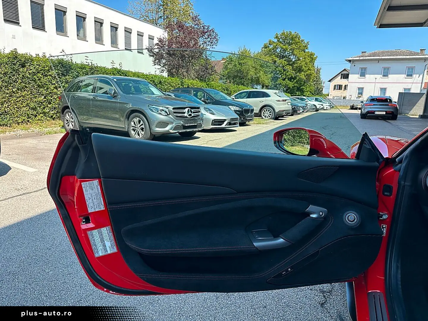 FERRARI F8 Tributo
