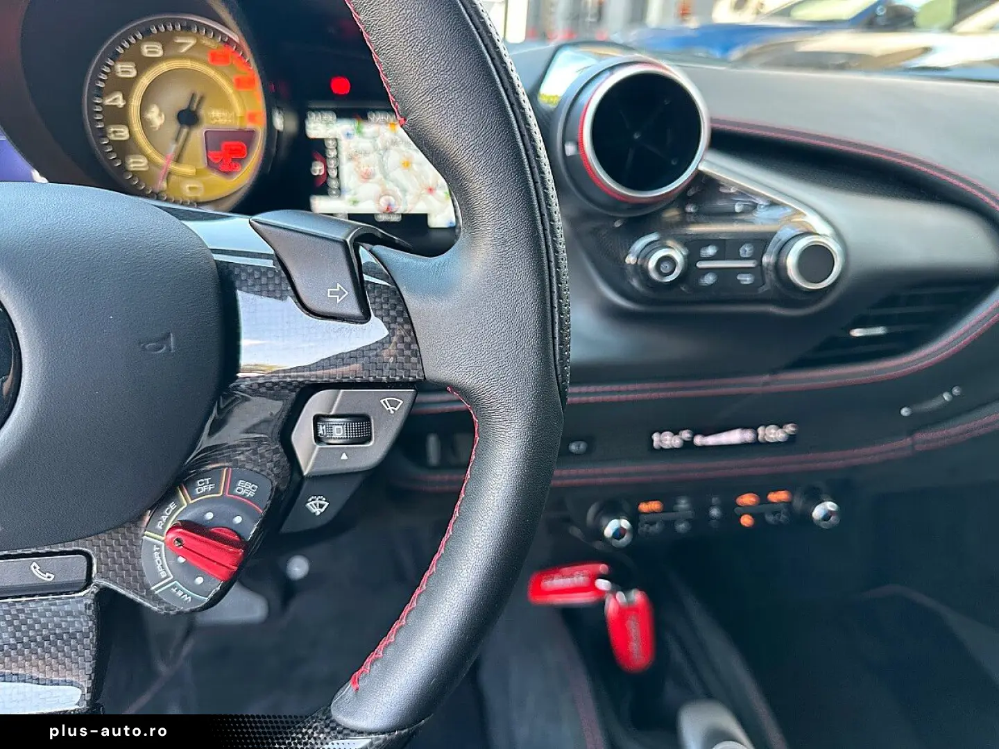 FERRARI F8 Tributo