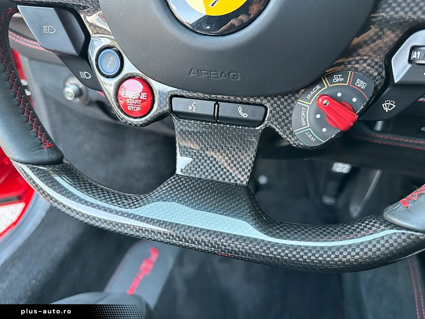 FERRARI F8 Tributo