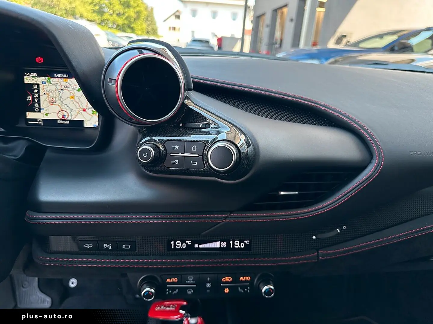 FERRARI F8 Tributo