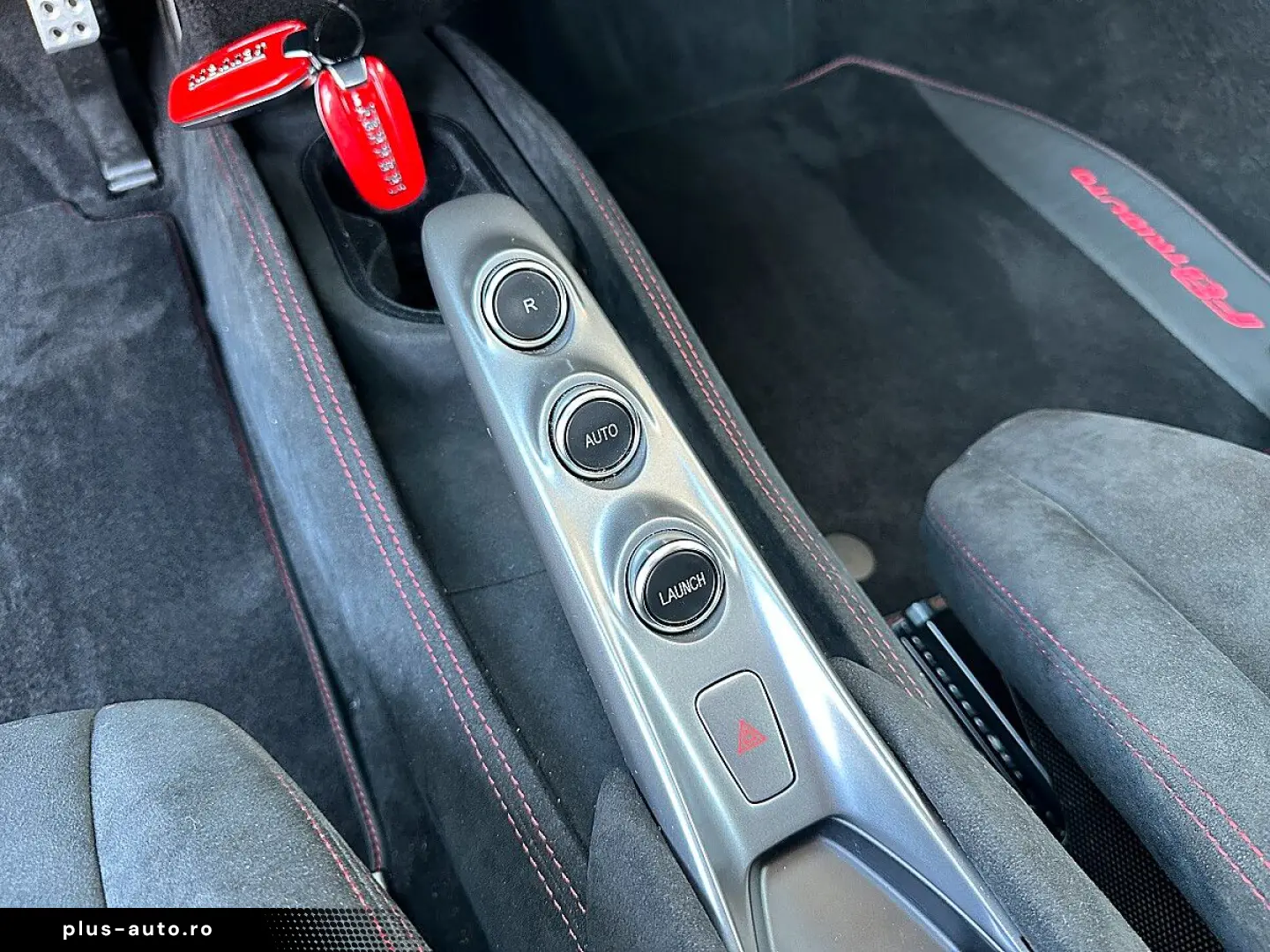 FERRARI F8 Tributo