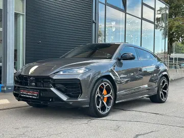 LAMBORGHINI URUS SE   Akrapovic   B&O   Pano   GARANTIE 2028