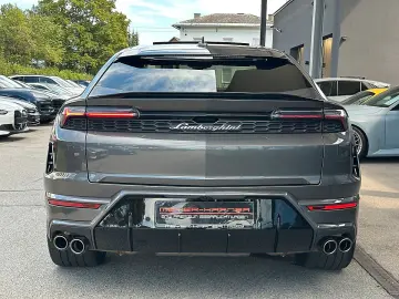 LAMBORGHINI URUS SE   Akrapovic   B&O   Pano   GARANTIE 2028