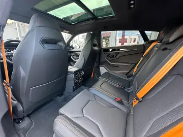 LAMBORGHINI URUS SE   Akrapovic   B&O   Pano   GARANTIE 2028