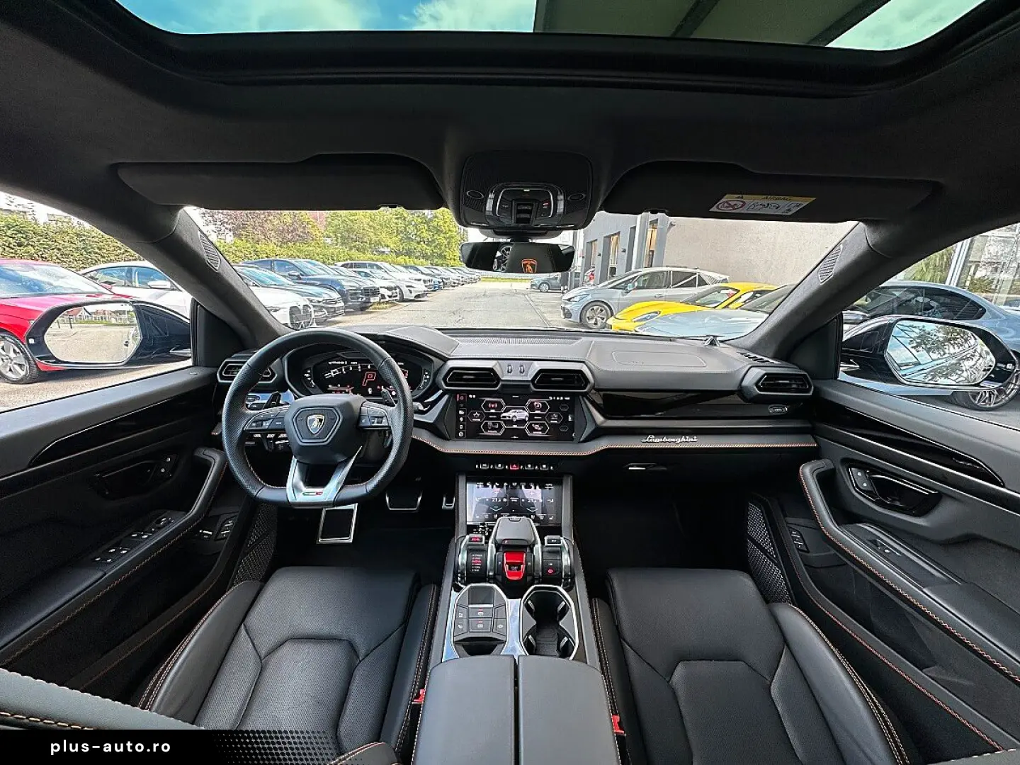 LAMBORGHINI URUS SE   Akrapovic   B&O   Pano   GARANTIE 2028