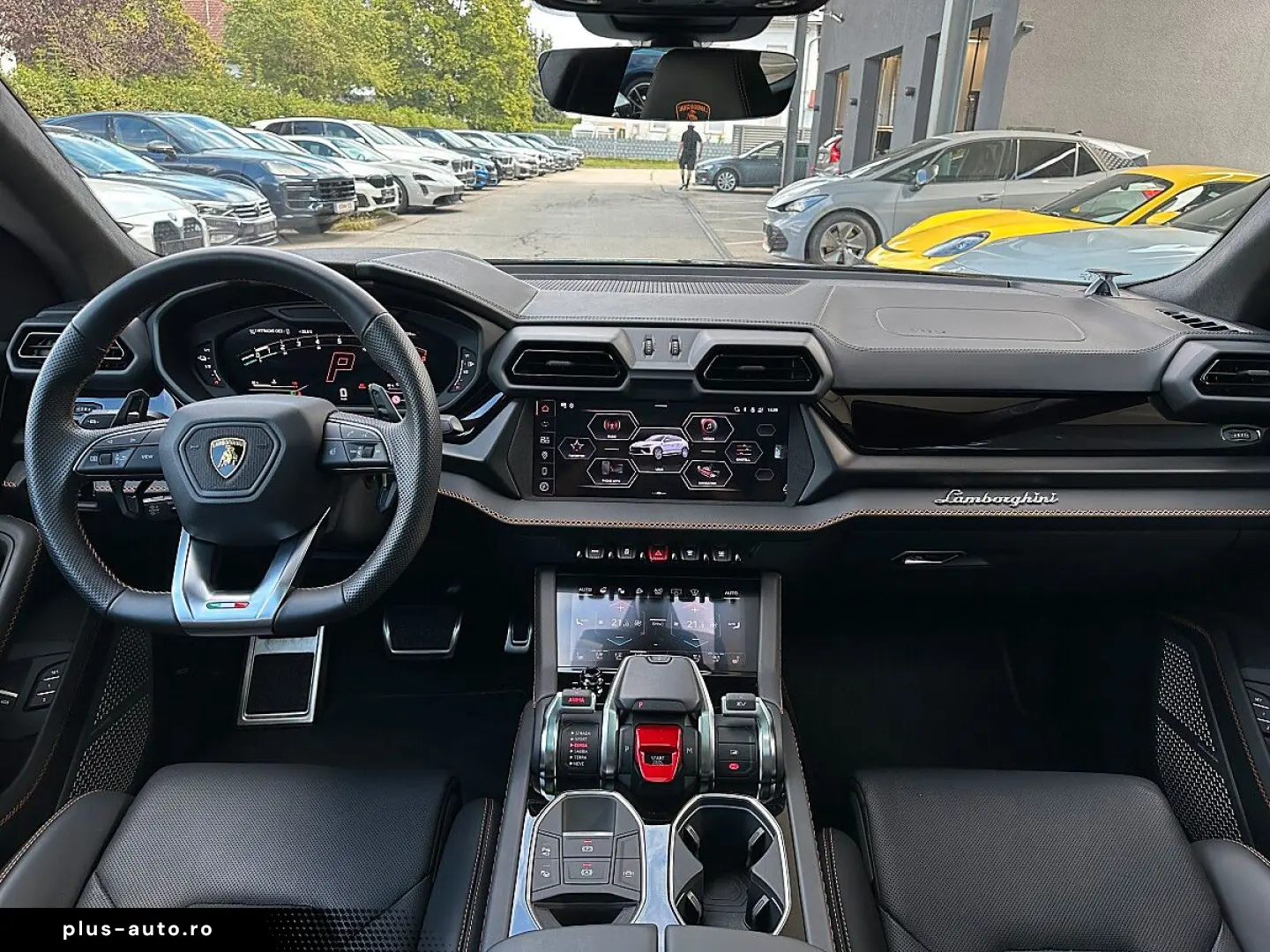 LAMBORGHINI URUS SE   Akrapovic   B&O   Pano   GARANTIE 2028