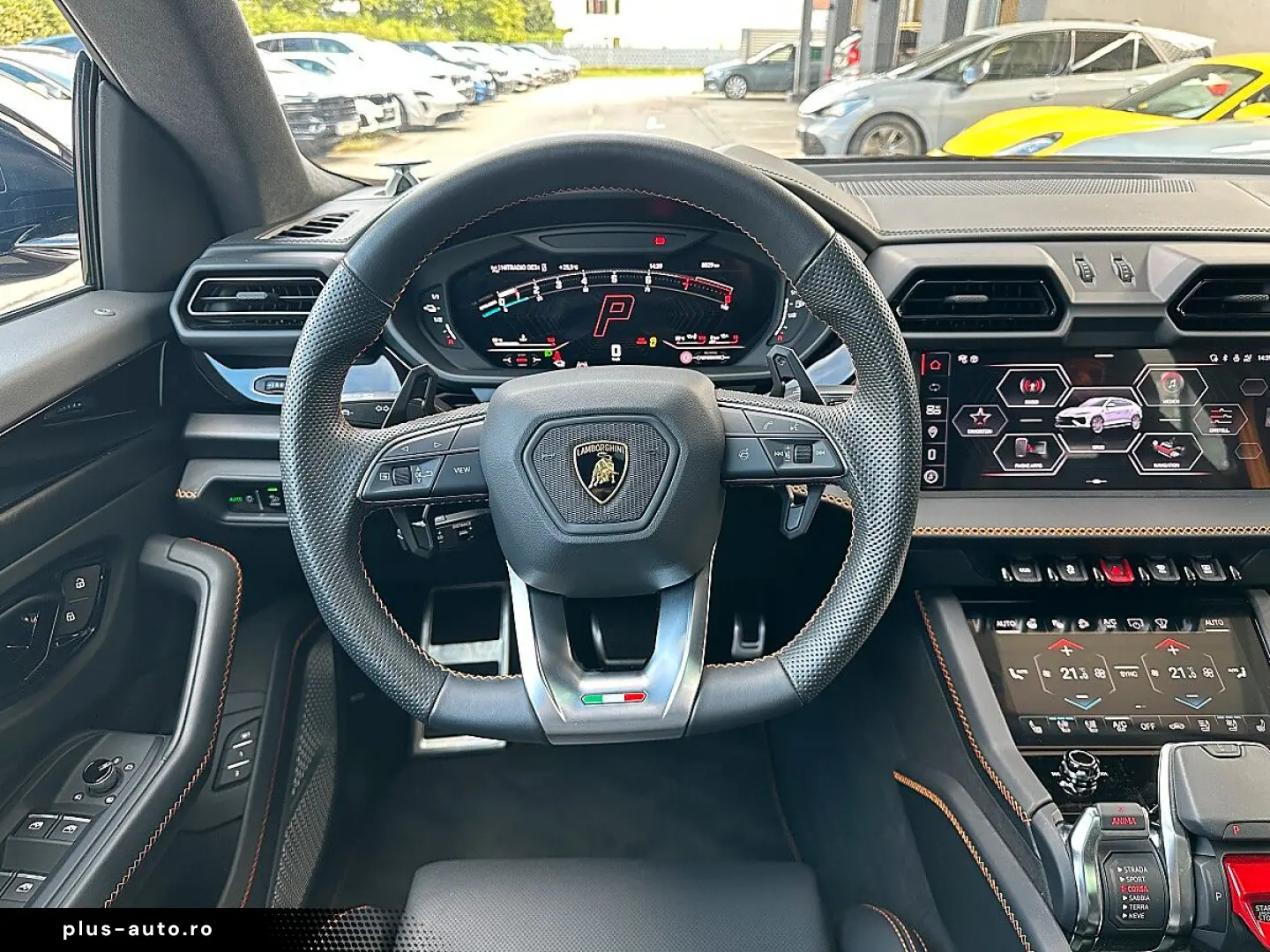 LAMBORGHINI URUS SE   Akrapovic   B&O   Pano   GARANTIE 2028