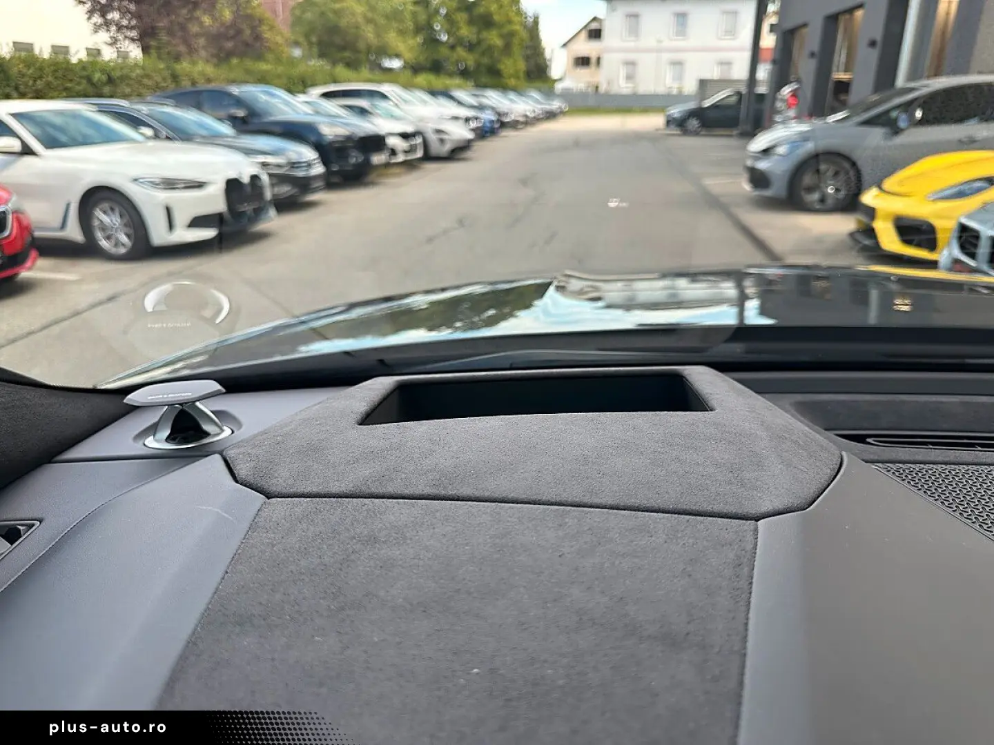 LAMBORGHINI URUS SE   Akrapovic   B&O   Pano   GARANTIE 2028