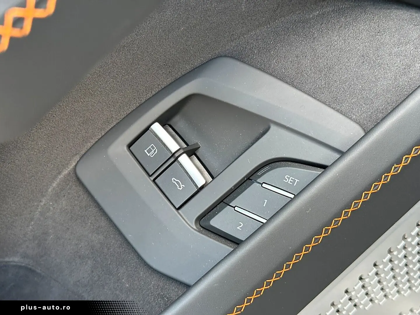 LAMBORGHINI URUS SE   Akrapovic   B&O   Pano   GARANTIE 2028