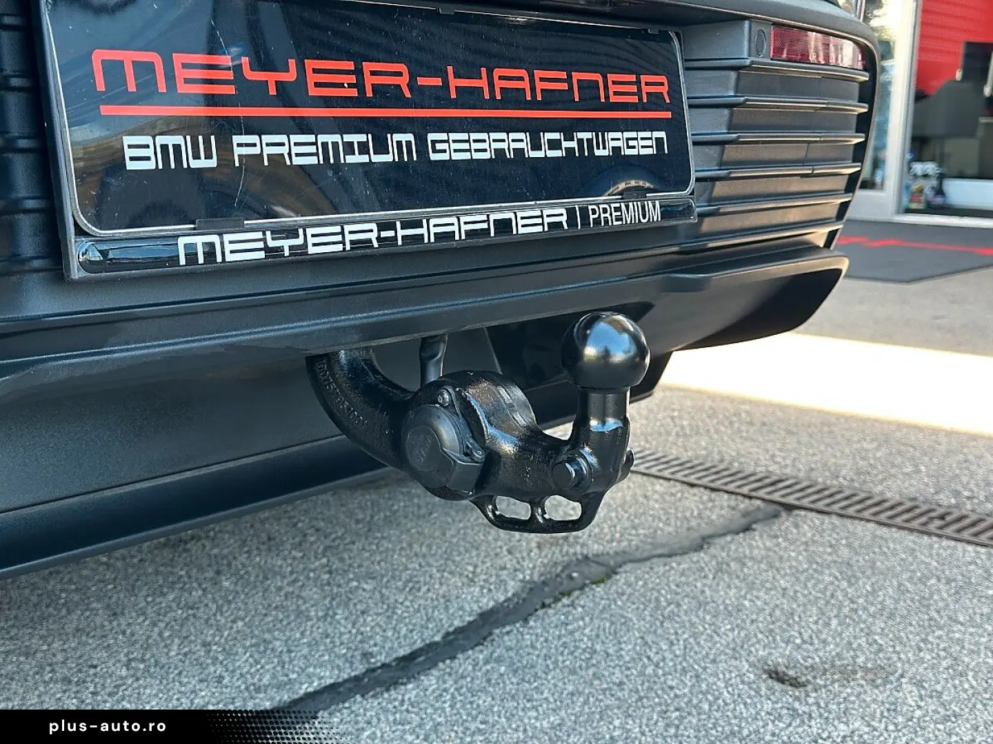 PORSCHE Macan 4 Electric   Pano   AHK   Luft   21