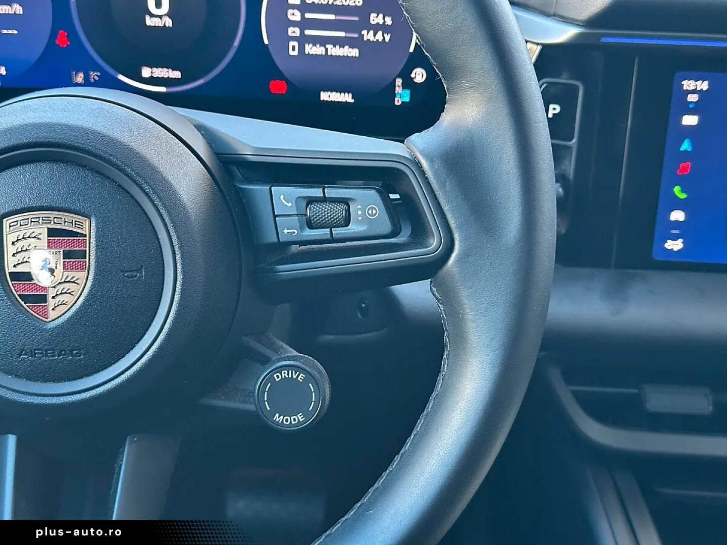 PORSCHE Macan 4 Electric   Pano   AHK   Luft   21