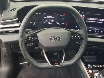 AUDI A5 Limousine TFSI S-Line AHK