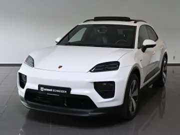 PORSCHE Macan 4 Panorama ACC AirSusp Bose 360