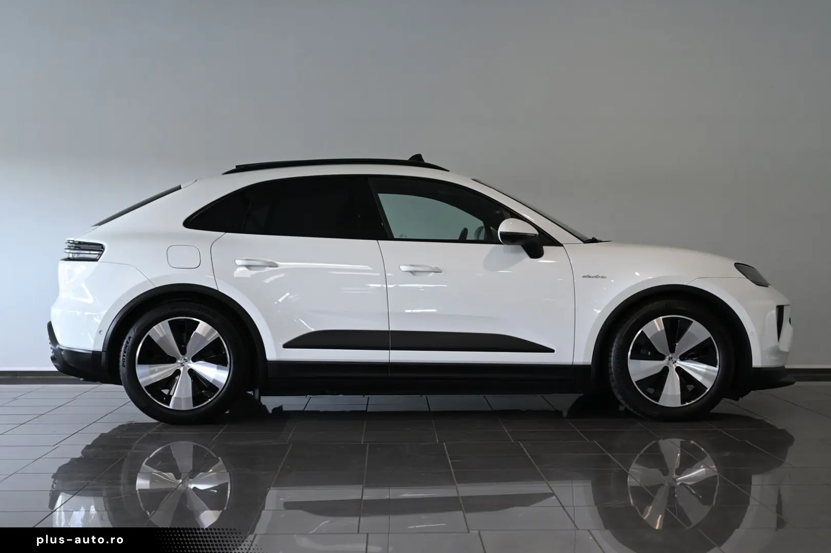 PORSCHE Macan 4 Panorama ACC AirSusp Bose 360