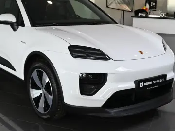 PORSCHE Macan 4 Panorama ACC AirSusp Bose 360