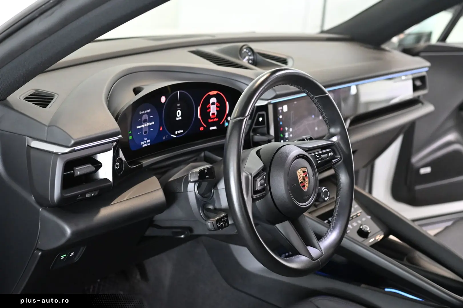 PORSCHE Macan 4 Panorama ACC AirSusp Bose 360