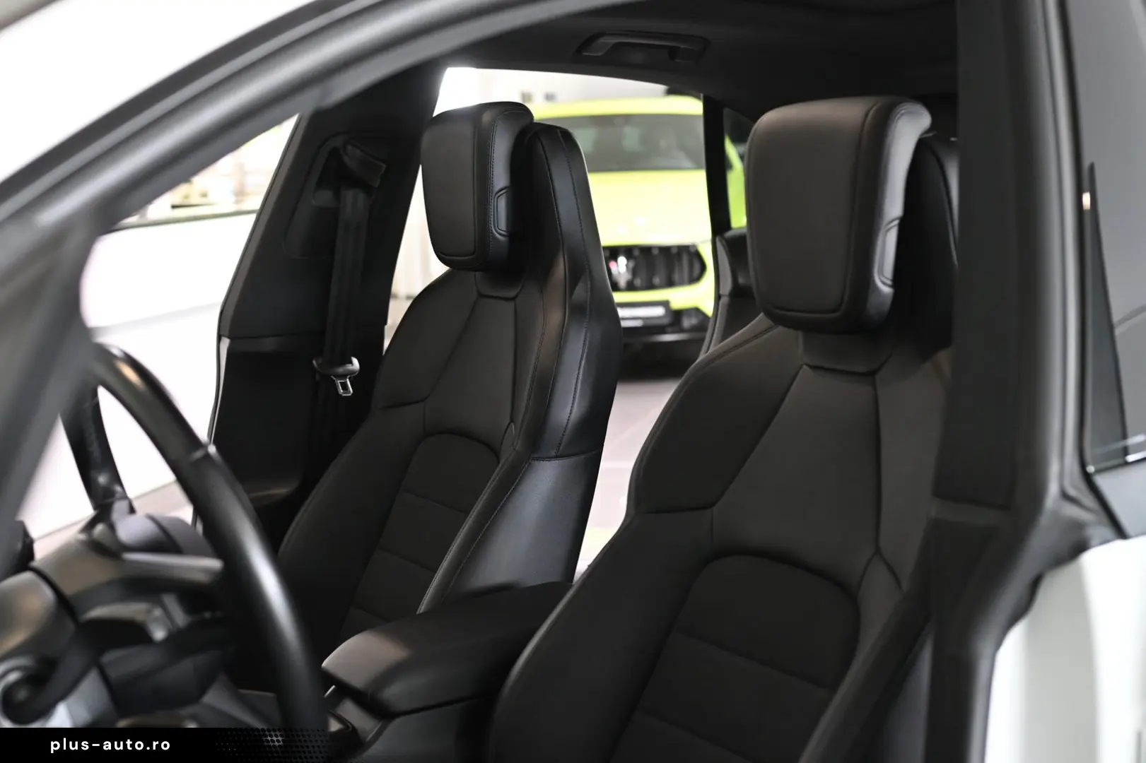 PORSCHE Macan 4 Panorama ACC AirSusp Bose 360