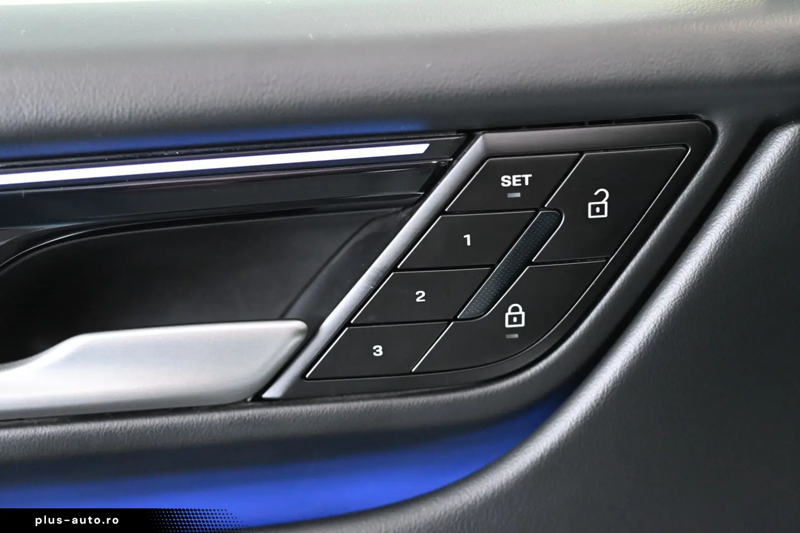 PORSCHE Macan 4 Panorama ACC AirSusp Bose 360