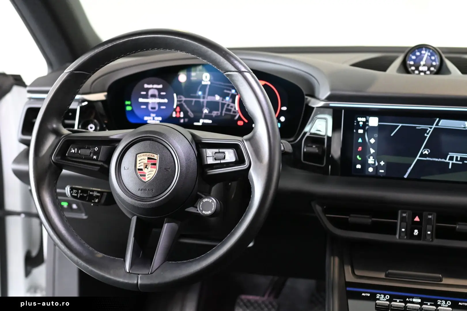 PORSCHE Macan 4 Panorama ACC AirSusp Bose 360