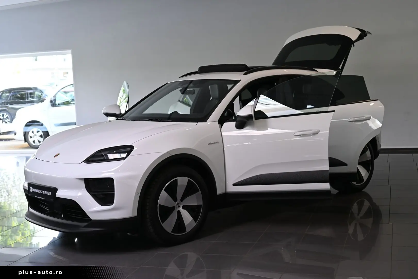 PORSCHE Macan 4 Panorama ACC AirSusp Bose 360
