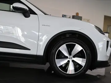 PORSCHE Macan 4 Panorama ACC AirSusp Bose 360