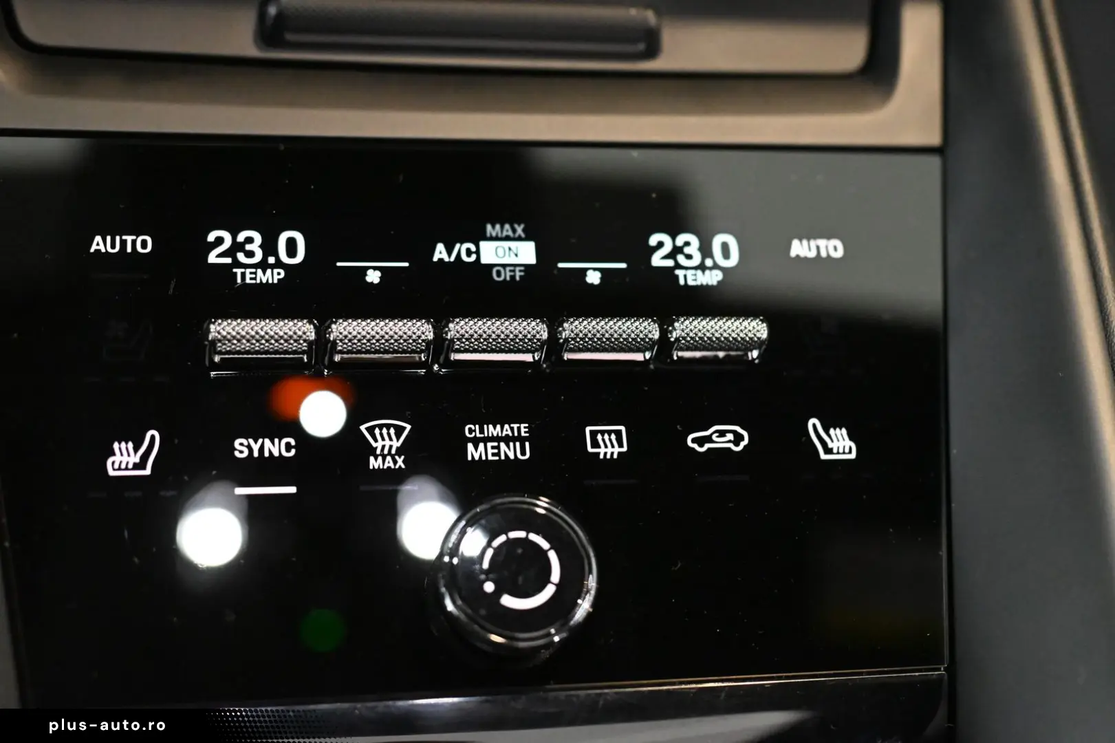 PORSCHE Macan 4 Panorama ACC AirSusp Bose 360