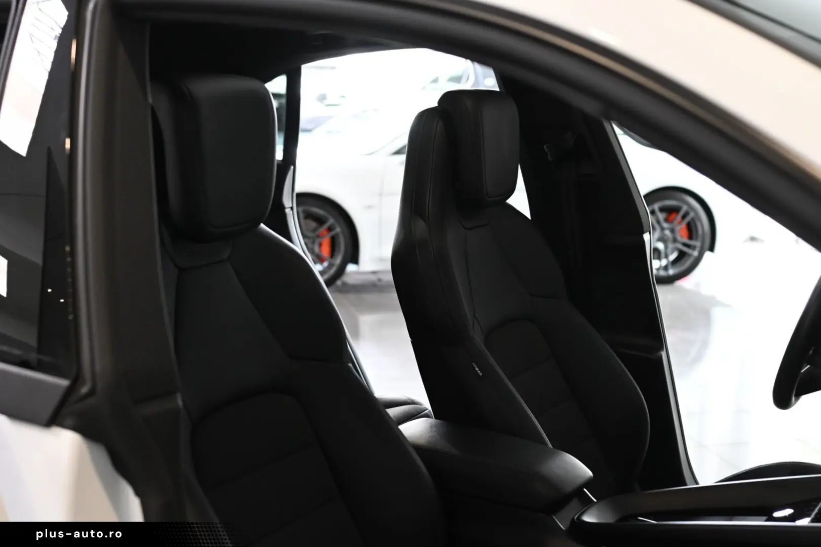 PORSCHE Macan 4 Panorama ACC AirSusp Bose 360