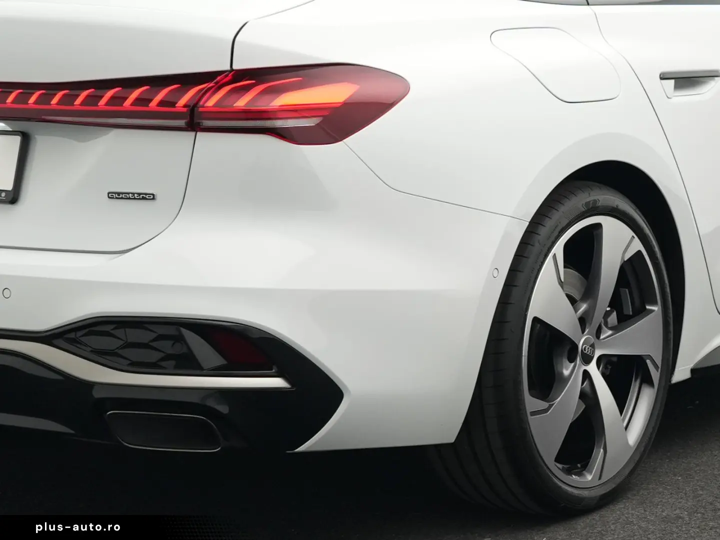 AUDI A5 Limousine e Hybrid Quattro S-Line AHK