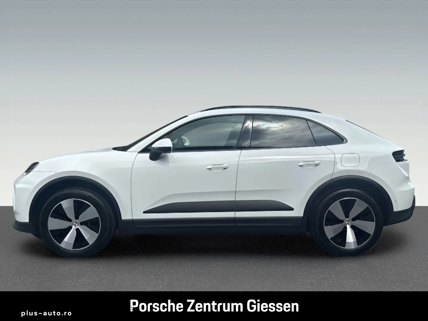 PORSCHE Macan 4 Head-Up Surround-View 360