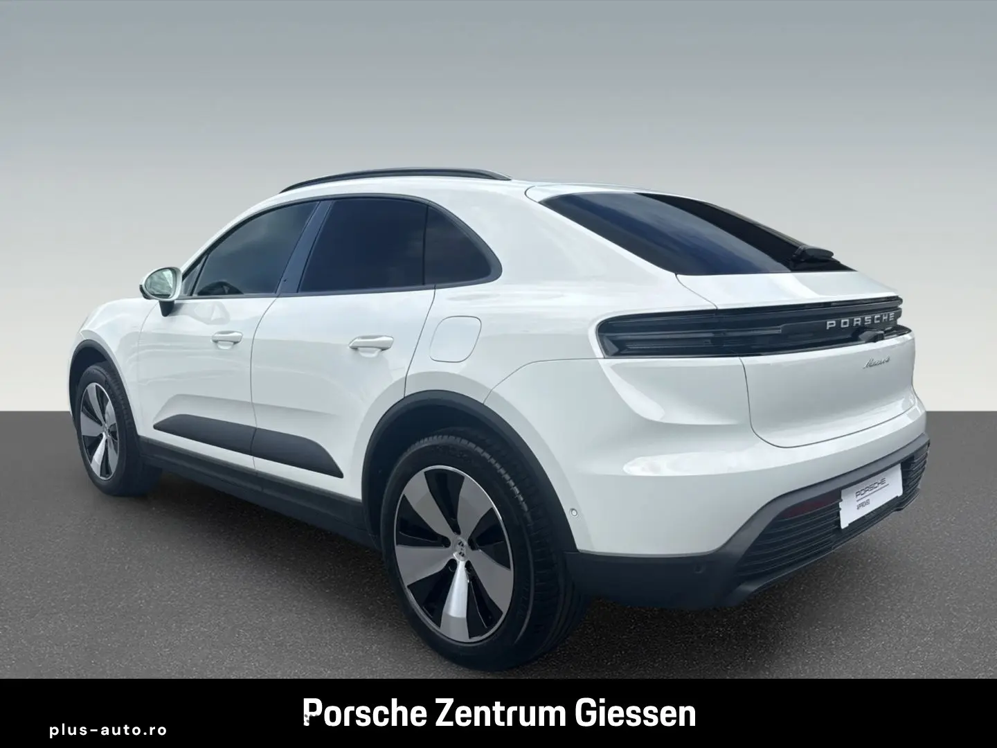 PORSCHE Macan 4 Head-Up Surround-View 360