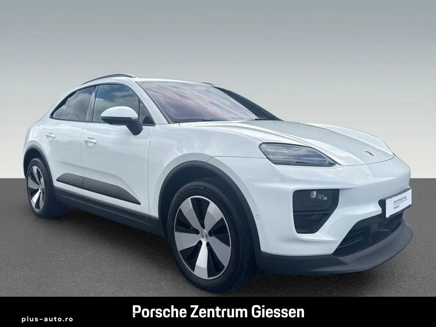 PORSCHE Macan 4 Head-Up Surround-View 360