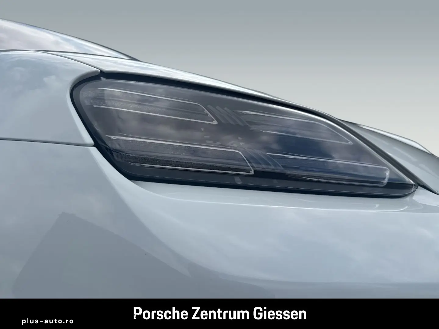 PORSCHE Macan 4 Head-Up Surround-View 360