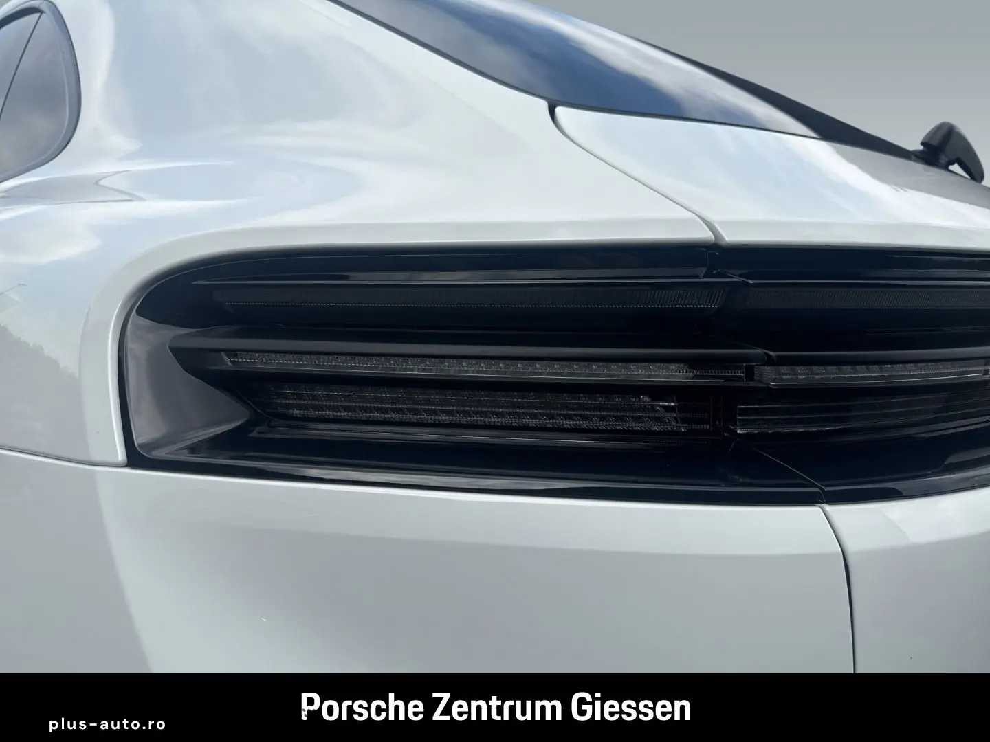 PORSCHE Macan 4 Head-Up Surround-View 360