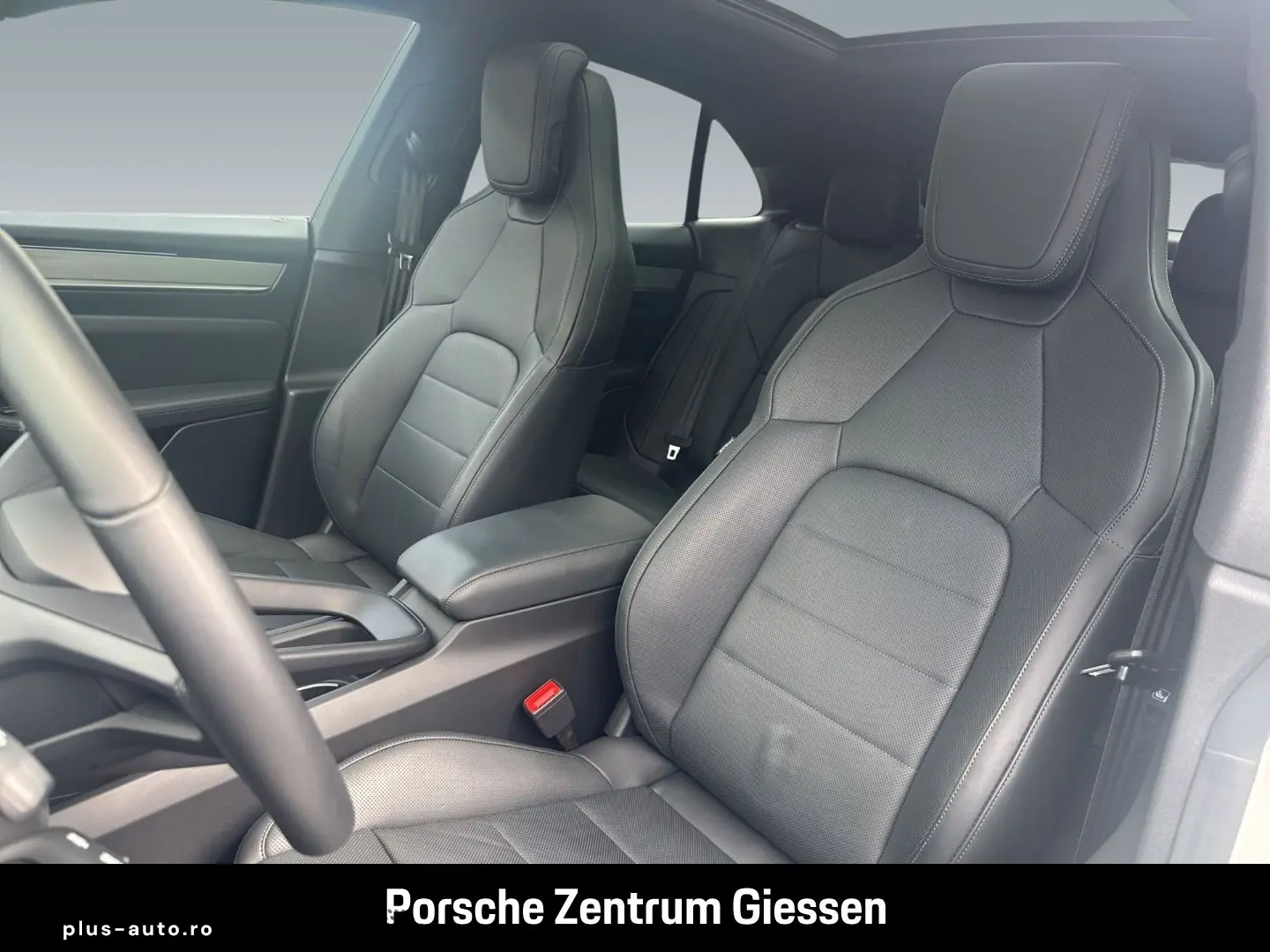 PORSCHE Macan 4 Head-Up Surround-View 360