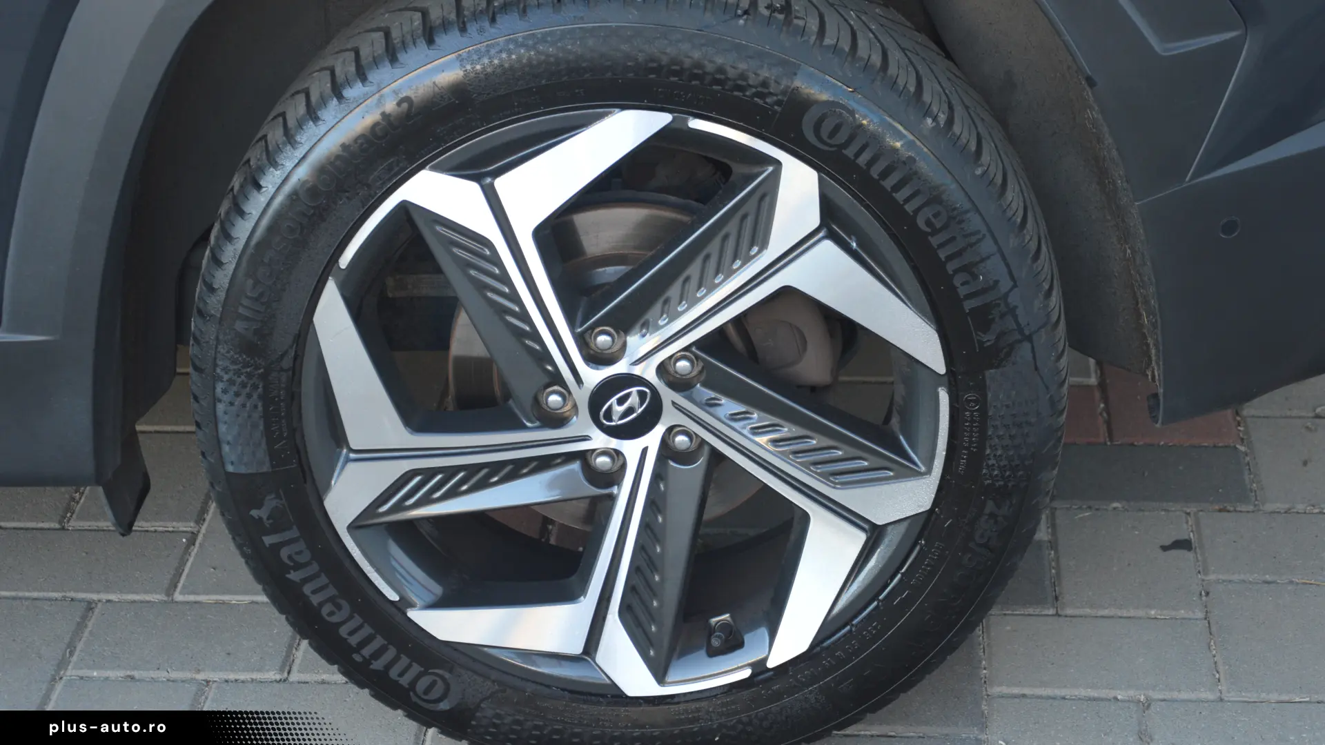 Hyundai Tucson 2023   Hibrid 230CP
