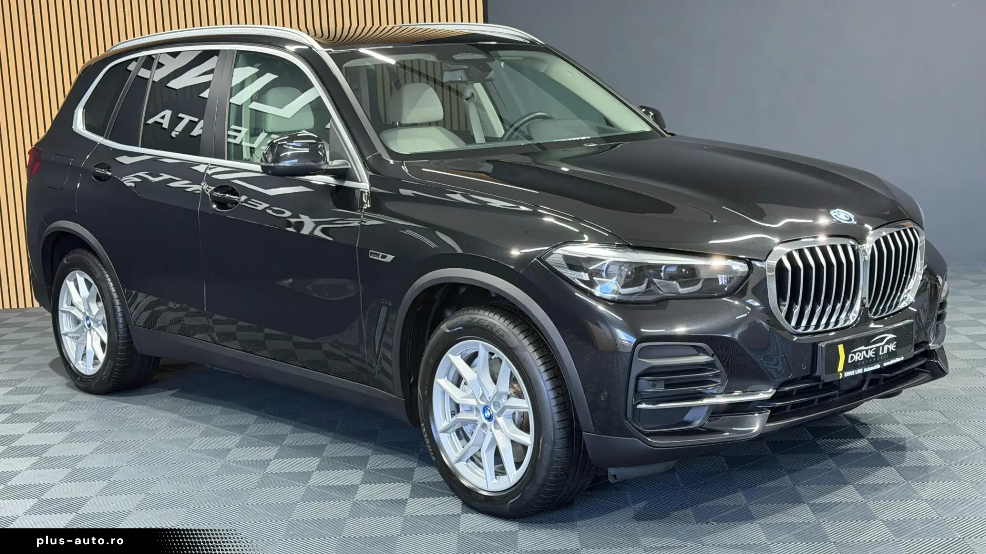 BMW X5_3.0 XDRIVE45E 4WD
