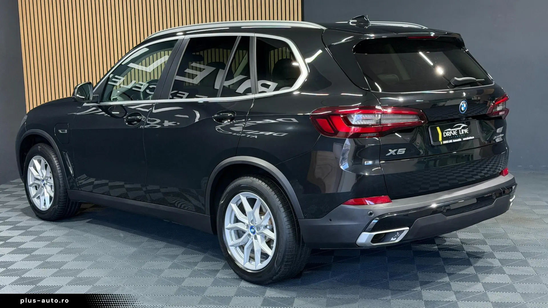 BMW X5_3.0 XDRIVE45E 4WD